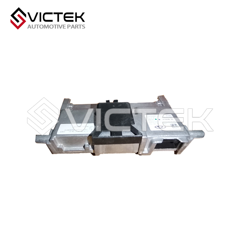 قاب روی گلگیر چرخ جلو سمت چپ