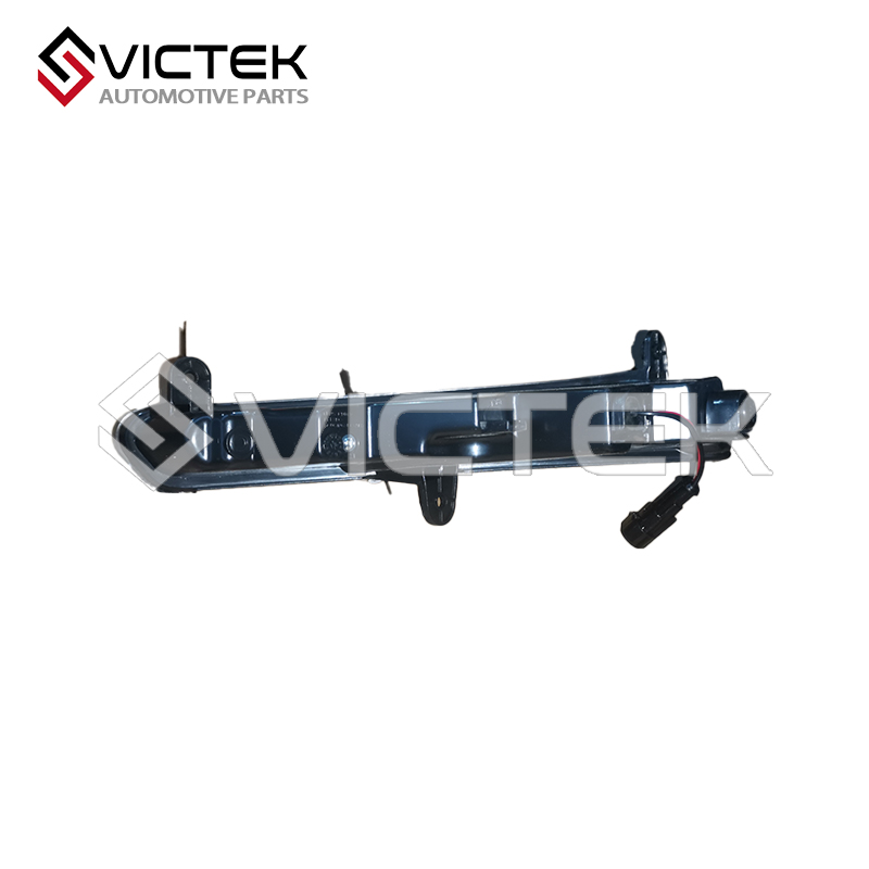 چراغ روز سمت راست J60-4499020FL