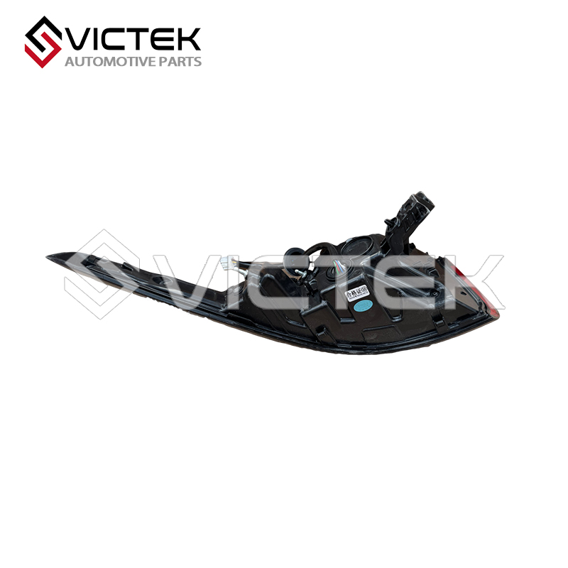 چراغ عقب سمت چپ